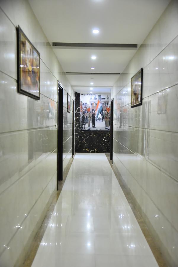 Hotel Krishna'S Near Golden Temple Amritsar Exterior photo