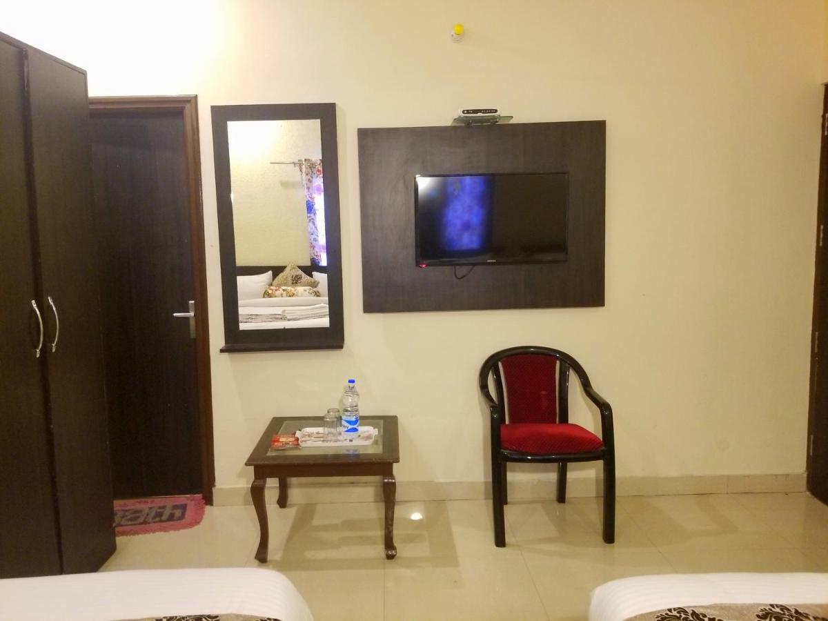Hotel Krishna'S Near Golden Temple Amritsar Exterior photo